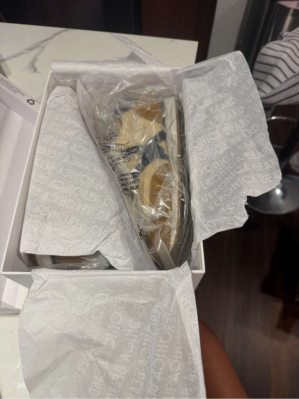 Veronica Beard Penrose Sneakers 9.5 NEW Sand Hazel Navy Suede Retro Trainer NIB - Picture 3 of 7